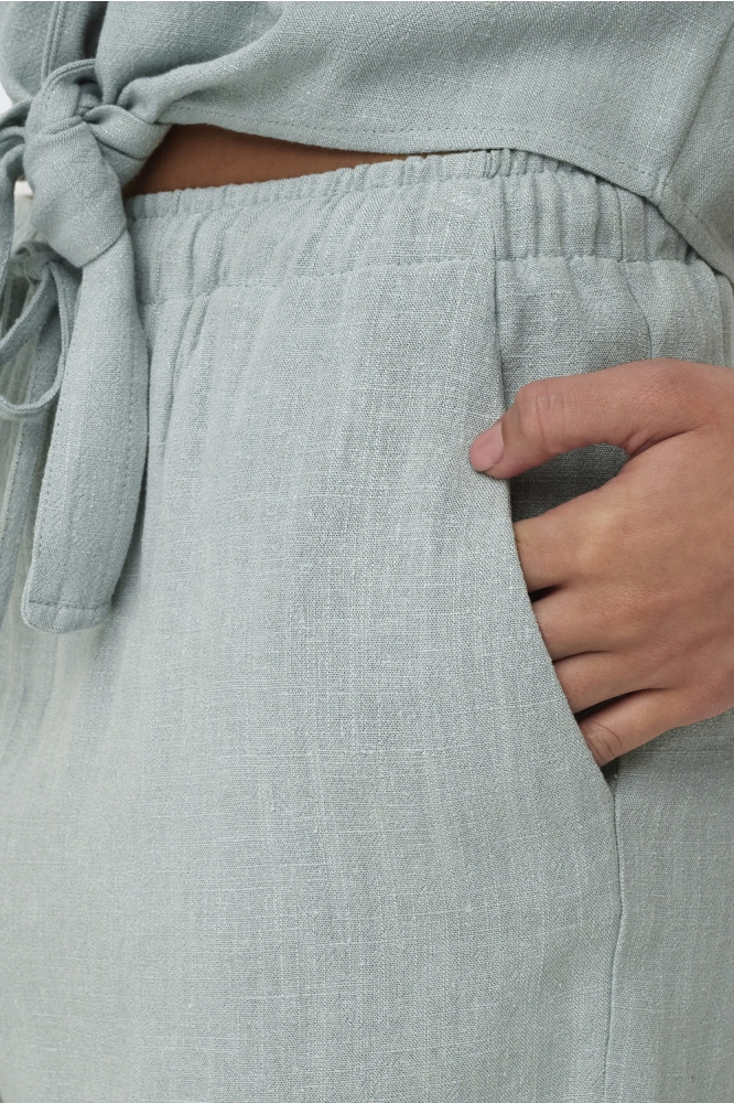 ONLSIESTA MW PULL-UP LIN BL SHORTS 15333032 Abyss